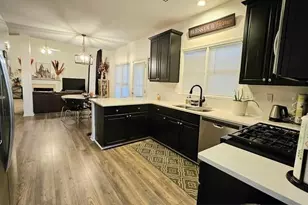 997 Summer Forest Dr, Suwanee, GA 30024 - Photo 2