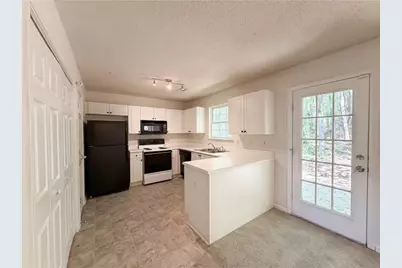 172 Watercress Court, Stockbridge, GA 30281 - Photo 2