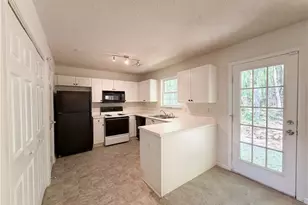 172 Watercress Ct, Stockbridge, GA 30281 - Photo 2