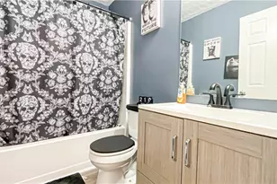 240 Highwind Way, Fairburn, GA 30213 - Photo 18