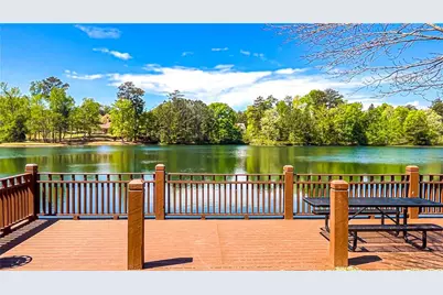 240 Highwind Way, Fairburn, GA 30213 - Photo 4