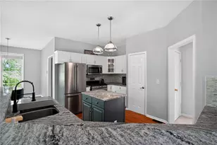 238 Harbor Pointe Dr, Stone Mountain, GA 30087 - Photo 6