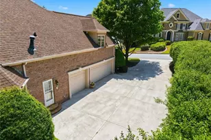 221 Southern Hill Dr, Johns Creek, GA 30097 - Photo 6