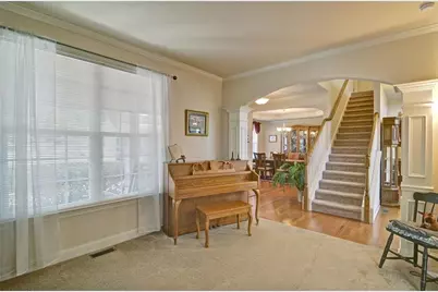 503 Lakeview Court, Woodstock, GA 30188 - Photo 8