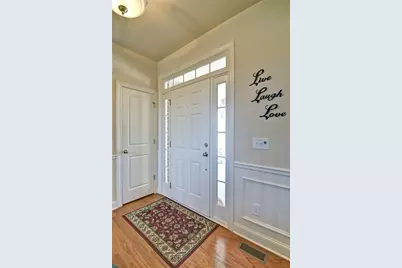 503 Lakeview Court, Woodstock, GA 30188 - Photo 4