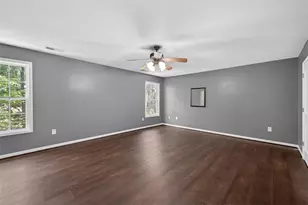 6085 Lake Windsor Pkwy, Buford, GA 30518 - Photo 28