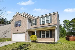 1160 Pebble Ridge Dr, Hampton, GA 30228 - Photo 2