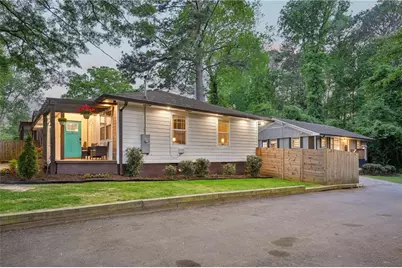 566 Woods Drive NW, Atlanta, GA 30318 - Photo 4