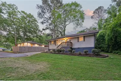 566 Woods Drive NW, Atlanta, GA 30318 - Photo 24