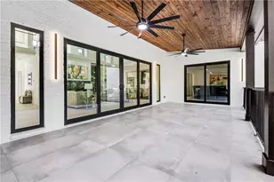 1000 Clementstones Dr, Sandy Springs, GA 30342 - Photo 64