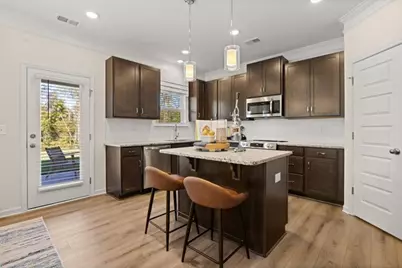 202 Sycamore Drive, Calhoun, GA 30701 - Photo 2