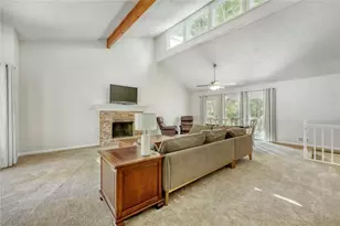 11 Parkmont Dr, Roswell, GA 30076 - Photo 6