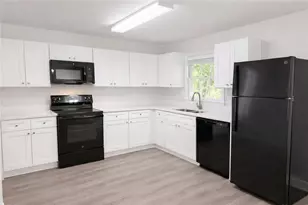 1317 Cedar Heights, Stone Mountain, GA 30083 - Photo 12