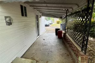 471 Ridgecrest Dr, Riverdale, GA 30274 - Photo 8