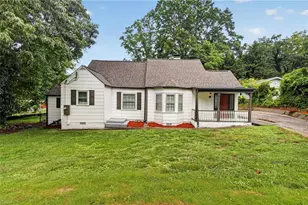 1093 Enota Ave NE, Gainesville, GA 30501 - Photo 1