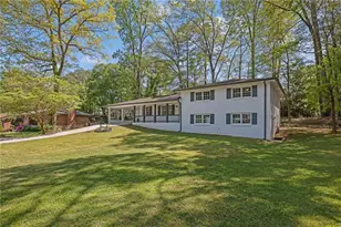 210 Suburban Dr NE, Kennesaw, GA 30144 - Photo 2