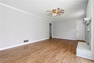 4204 Williamsburg Dr, Atlanta, GA 30337 - Photo 22