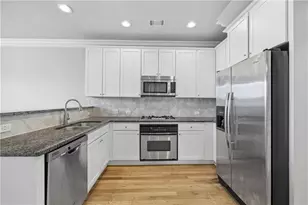 285 Le Gran Bend, Atlanta, GA 30328 - Photo 8