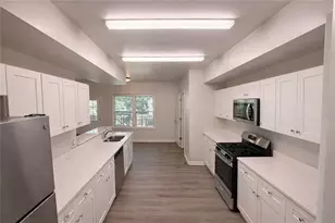 601 Mountain Harbor, Stone Mountain, GA 30087 - Photo 10
