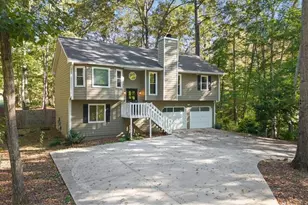 1528 Oakleaf Dr, Auburn, GA 30011 - Photo 1