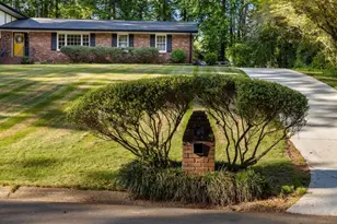 4924 Mountclaire Rd, Stone Mountain, GA 30087 - Photo 38