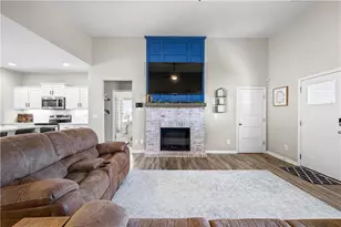 161 Springwood Dr, Carrollton, GA 30117 - Photo 10