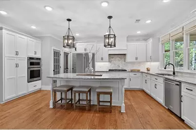 122 Brookfield Court SE, White, GA 30184 - Photo 2