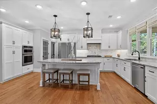 122 Brookfield Ct SE, White, GA 30114 - Photo 2