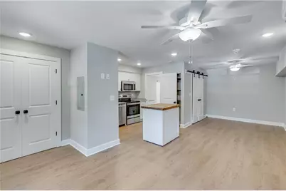 710 Jesse Jewell Parkways SE #202 STUDIO, Gainesville, GA 30501 - Photo 4