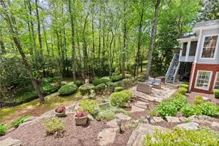 1202 Chadwick Lake Dr, Lawrenceville, GA 30043 - Photo 4