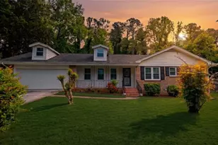 2866 Manor, Snellville, GA 30078 - Photo 2