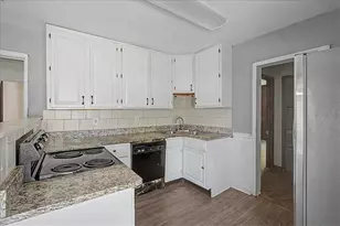 1368 W Austin Rd, Decatur, GA 30032 - Photo 4
