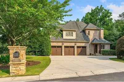 4304 Berkford Circle NE, Brookhaven, GA 30319 - Photo 4
