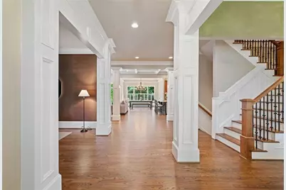 4304 Berkford Circle NE, Brookhaven, GA 30319 - Photo 4