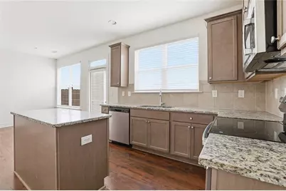 7641 Squire, Fairburn, GA 30213 - Photo 12