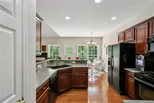 3407 Lantern View Ln, Scottdale, GA 30079 - Photo 4