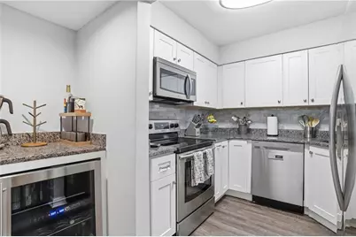 2870 Pharr Court South NW #1505, Atlanta, GA 30305 - Photo 18