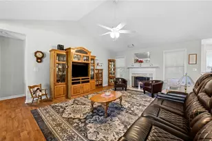 586 Kristin Ln, Winder, GA 30680 - Photo 8