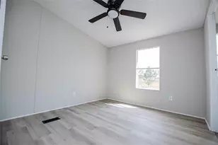 410 Crystal Dr, Carrollton, GA 30116 - Photo 28