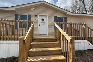 410 Crystal Dr, Carrollton, GA 30116 - Photo 2