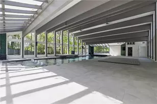 2883 W Roxboro Rd NE, Atlanta, GA 30324 - Photo 32