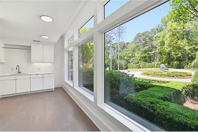 2883 W Roxboro Road NE, Atlanta, GA 30324 - Photo 40