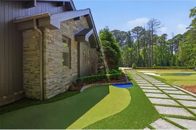 2883 W Roxboro Road NE, Atlanta, GA 30324 - Photo 112