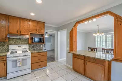 4439 N Shore Lane, Norcross, GA 30093 - Photo 8