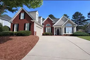 555 Golf Crest Dr, Acworth, GA 30101 - Photo 1