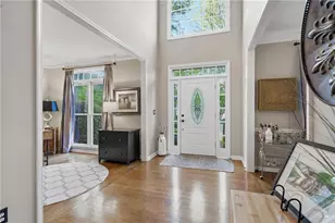 540 White Ridge Trace, Lawrenceville, GA 30043 - Photo 2