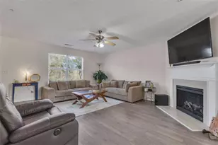 127 Chastain Cir, Newnan, GA 30263 - Photo 4