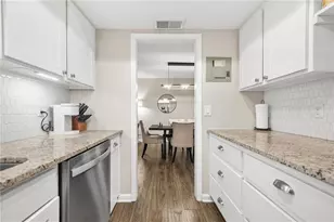 6851 Roswell Rd, Sandy Springs, GA 30328 - Photo 12