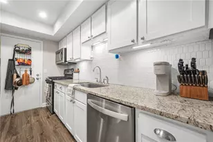 6851 Roswell Rd, Sandy Springs, GA 30328 - Photo 14