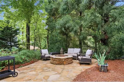 2704 Riderwood Place NE, Marietta, GA 30062 - Photo 6
